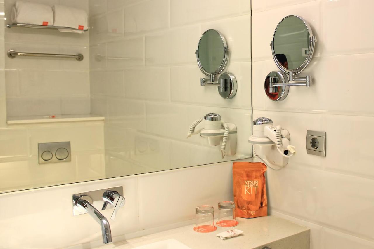 Harris & Conventions Hotel 4*